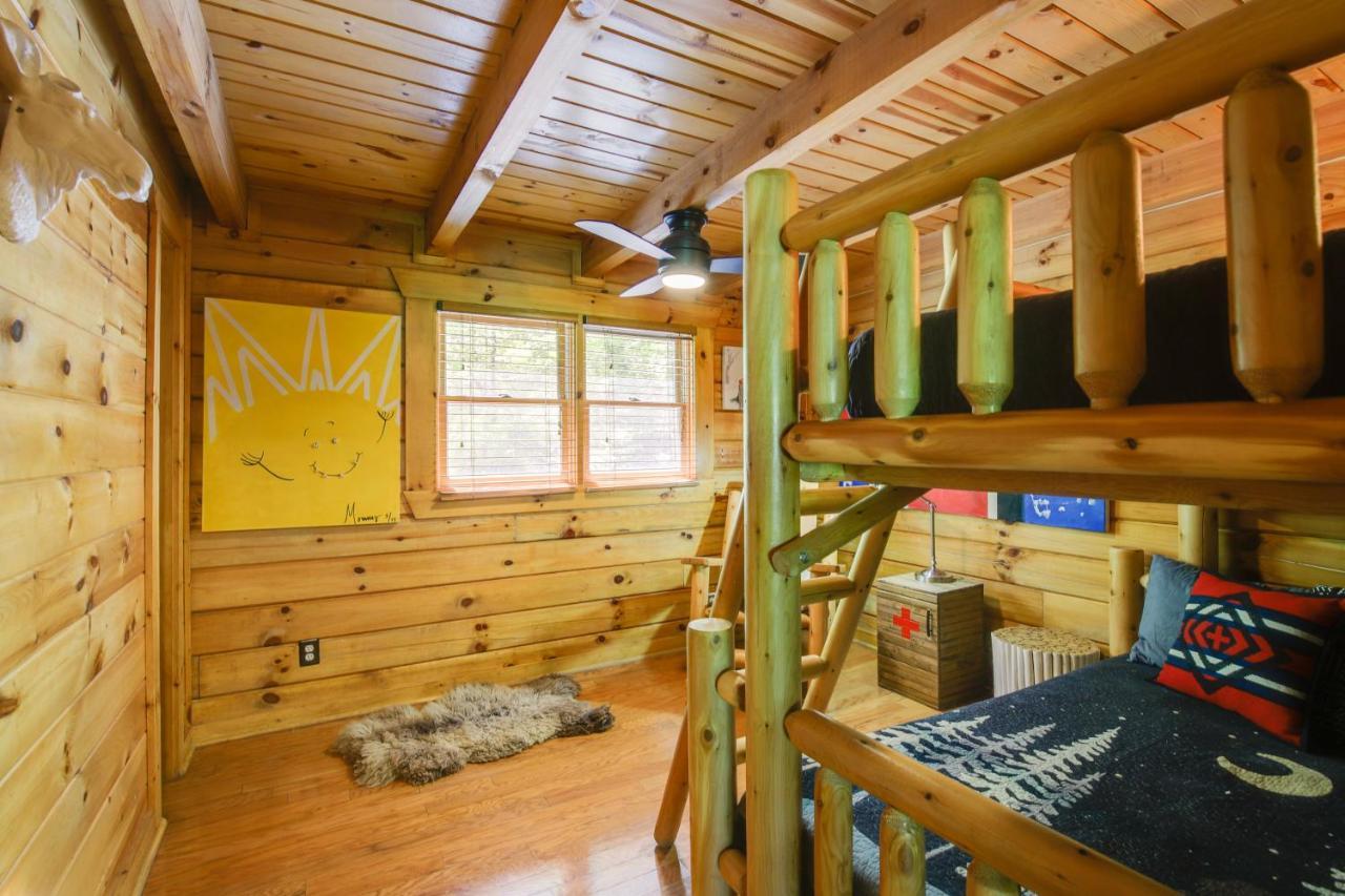 Willa Gatlinburg Family Cabin With Private Hot Tub And Deck! Zewnętrze zdjęcie