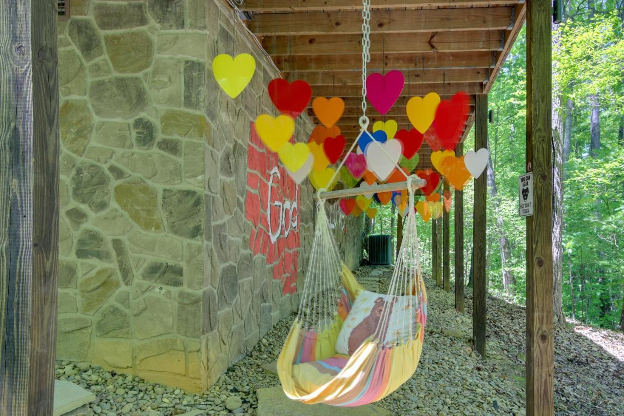Willa Gatlinburg Family Cabin With Private Hot Tub And Deck! Zewnętrze zdjęcie