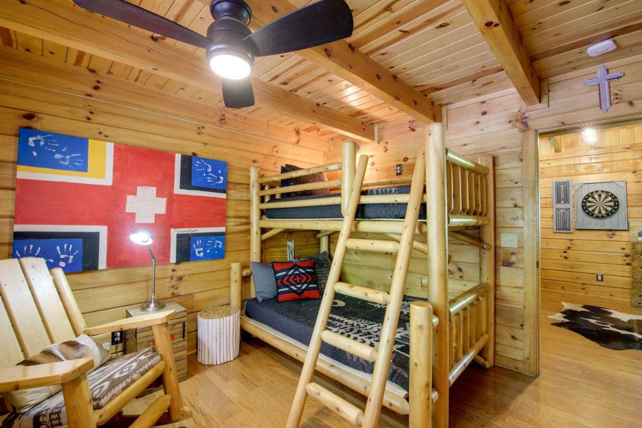 Willa Gatlinburg Family Cabin With Private Hot Tub And Deck! Zewnętrze zdjęcie