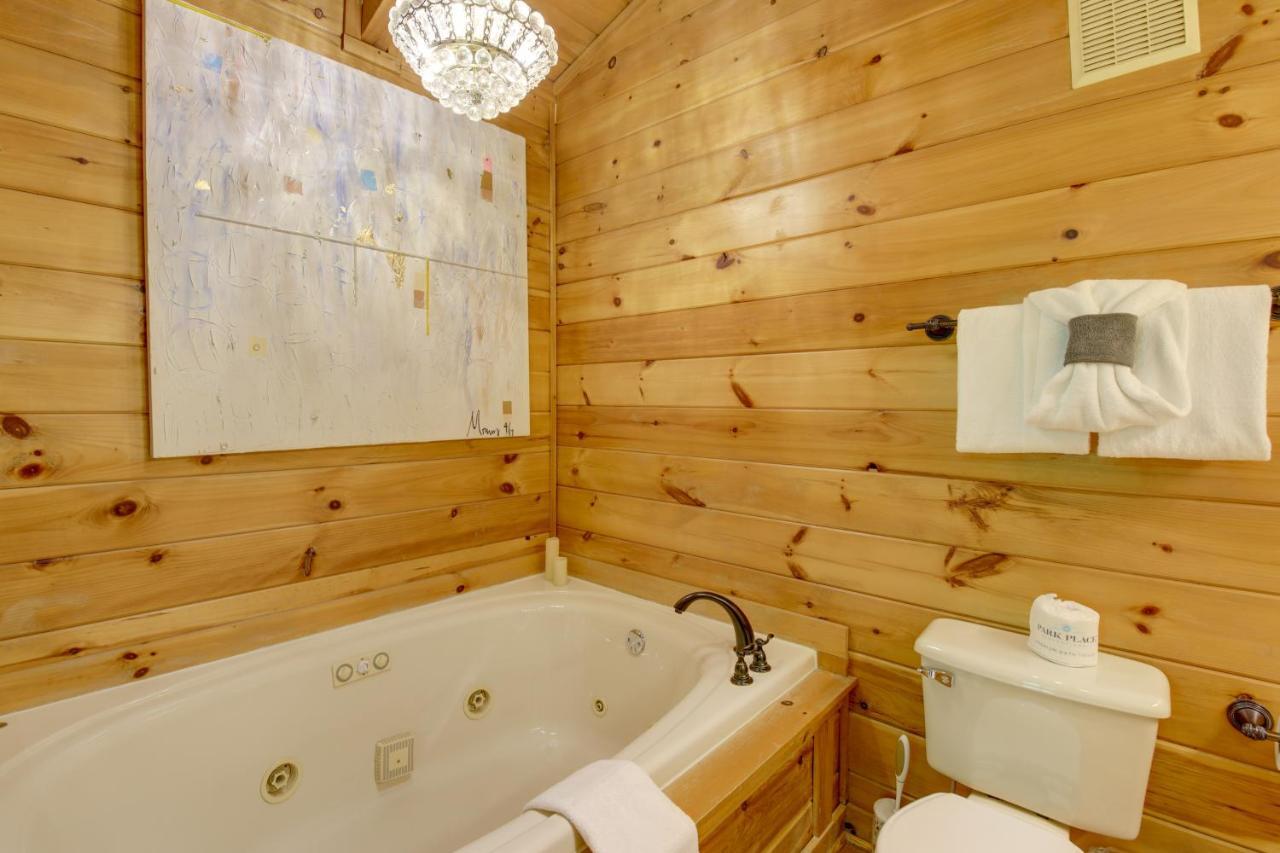 Willa Gatlinburg Family Cabin With Private Hot Tub And Deck! Zewnętrze zdjęcie