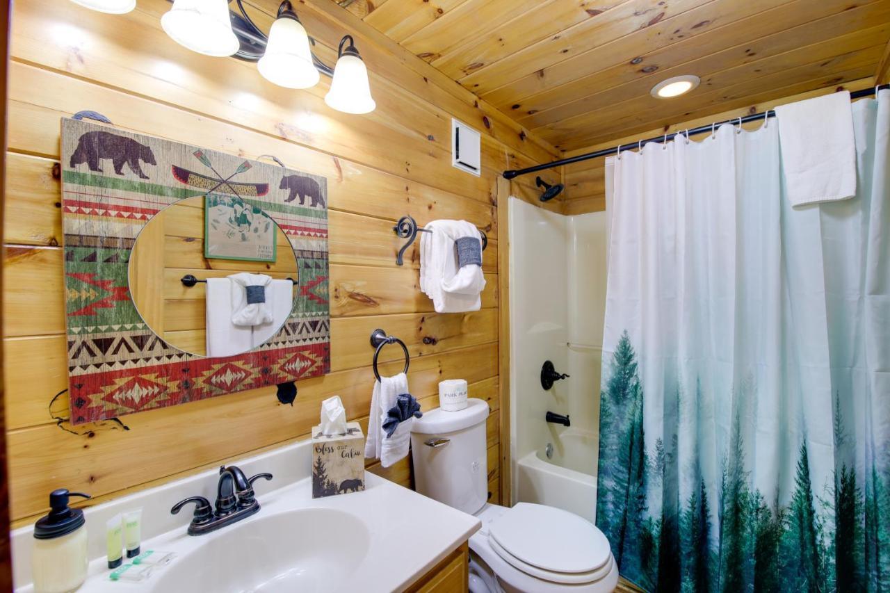 Willa Gatlinburg Family Cabin With Private Hot Tub And Deck! Zewnętrze zdjęcie