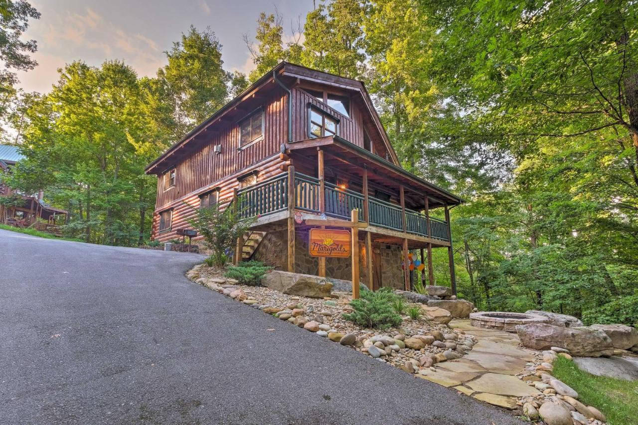 Willa Gatlinburg Family Cabin With Private Hot Tub And Deck! Zewnętrze zdjęcie